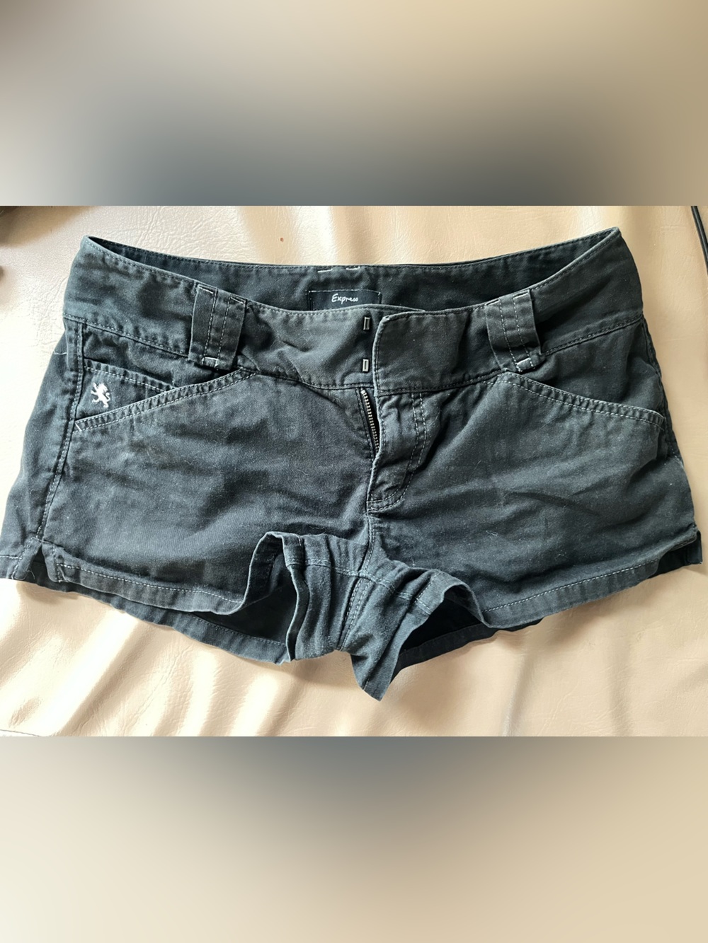 Black express shorts y2k